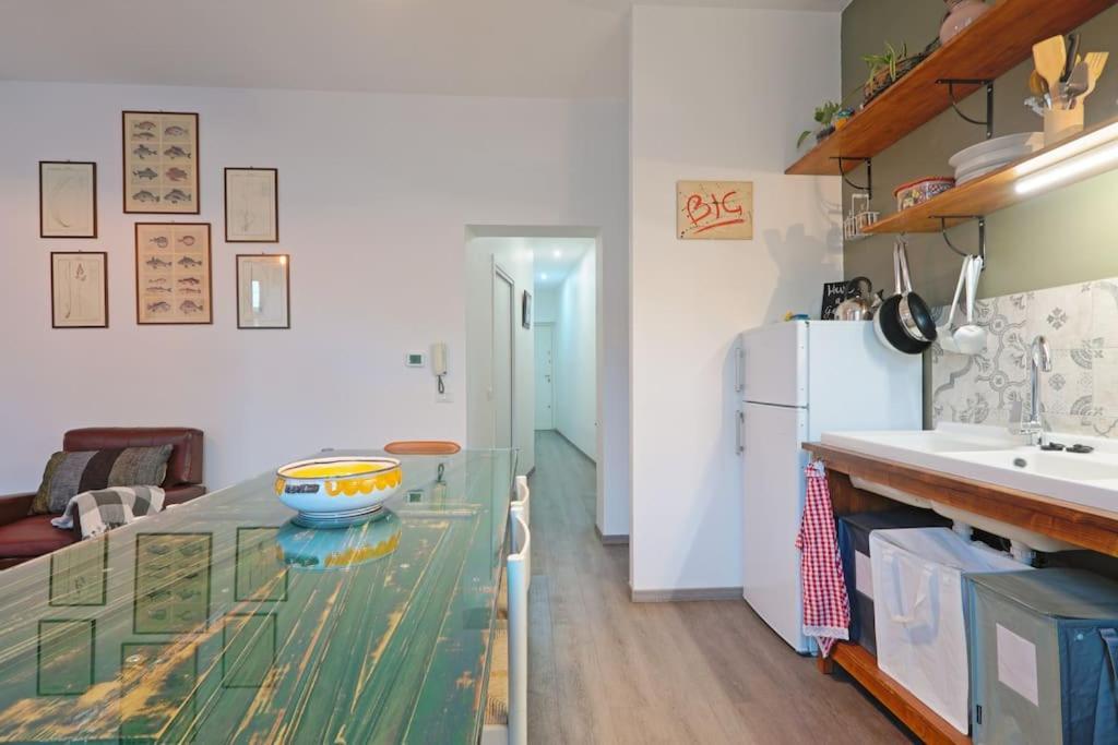 La Casuzza Del Borgo - Porto - Politeama Apartment Palermo Bagian luar foto