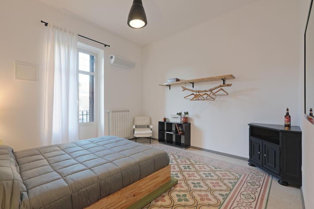 La Casuzza Del Borgo - Porto - Politeama Apartment Palermo Bagian luar foto