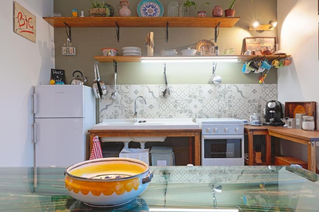 La Casuzza Del Borgo - Porto - Politeama Apartment Palermo Bagian luar foto